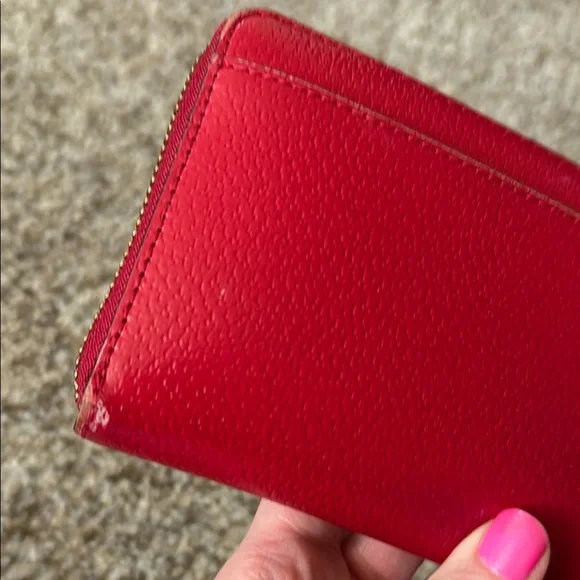 Kate Spade Neda Wellesley Continental Leather Bright Apple Red Zip Around Wallet - Picture 12 of 13